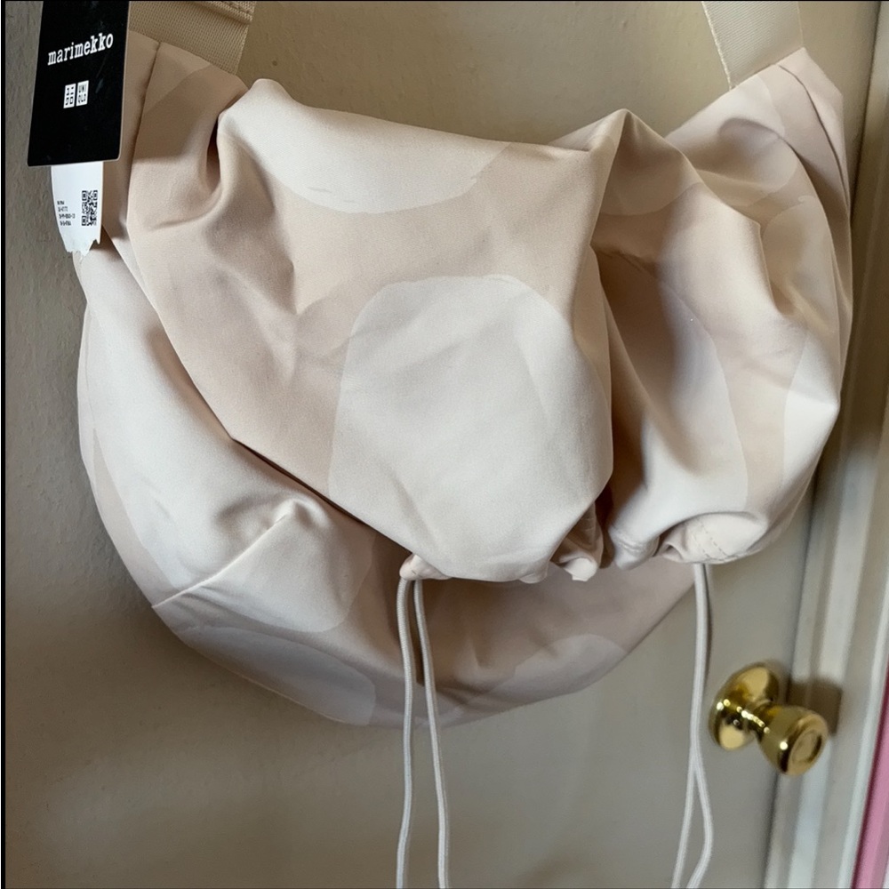 NWT Uniqlo x Marimekko “Natural” White Circle Print Drawstring Bag - Picture 2 of 5